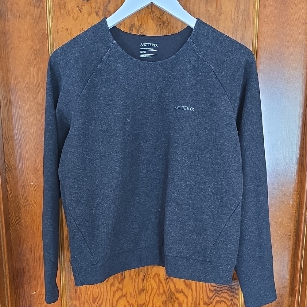 Arc'teryx Gray Crewneck Sweater Soft Textured Design